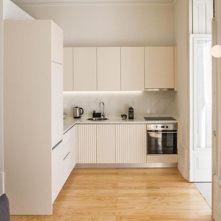 Modern Charming Loft With Balcony In Central Porto Exterior foto